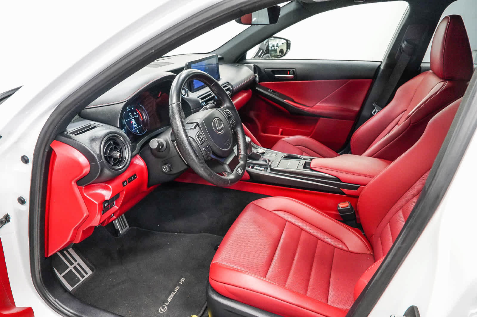 Used 2025 Lexus IS 350 F Sport w/ Navigation Package RWD image 18