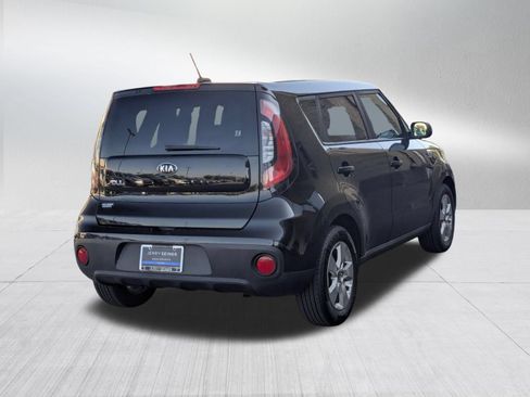 Used 2017 Kia Soul FWD image 5