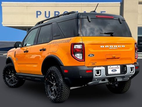 New 2026 Ford Bronco Sport Outer Banks image 3