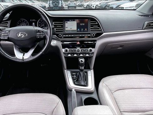 Used 2020 Hyundai Elantra Limited w/ Ultimate Package 03 image 17