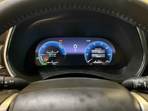 Certified 2025 Toyota Highlander Platinum image 18