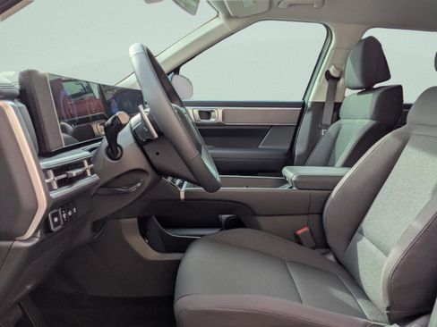 New 2026 Hyundai Santa Fe SE FWD image 11