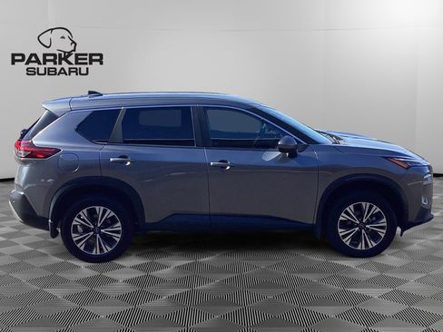 Used 2023 Nissan Rogue SV image 6