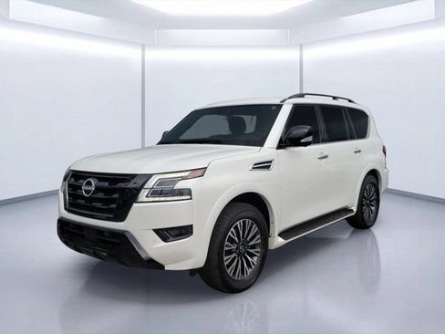 Used 2024 Nissan Armada SL w/ Midnight Edition Package RWD image 2