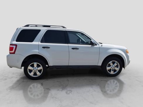 Used 2011 Ford Escape XLT w/ 202A Rapid Spec Order Code FWD image 9
