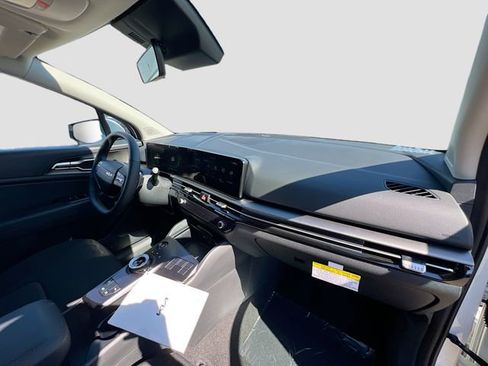 New 2026 Kia Sportage LX image 27