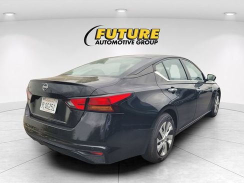 Certified 2024 Nissan Altima 2.5 S FWD image 3