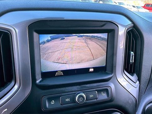 Used 2020 Chevrolet Silverado 1500 Custom w/ Custom Value Package image 15