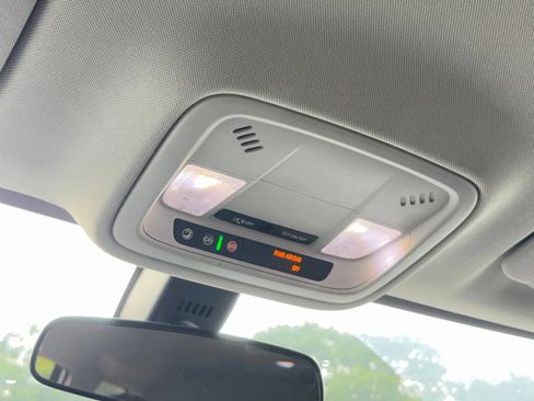 Used 2019 Chevrolet Traverse LS FWD image 23