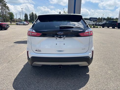 Used 2024 Ford Edge SEL w/ Convenience Package AWD/4WD image 4