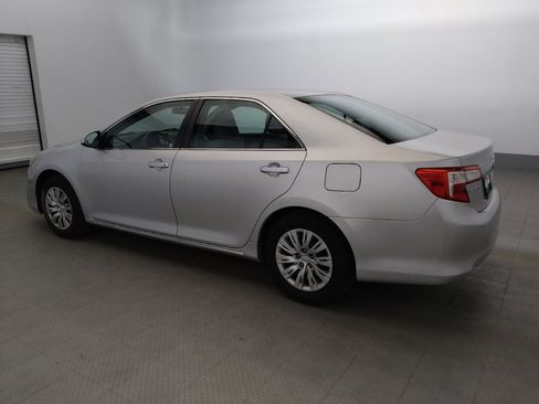 Used 2014 Toyota Camry LE FWD image 3