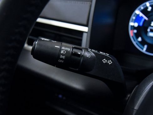 Used 2024 Mitsubishi Outlander SE Black Edition image 23