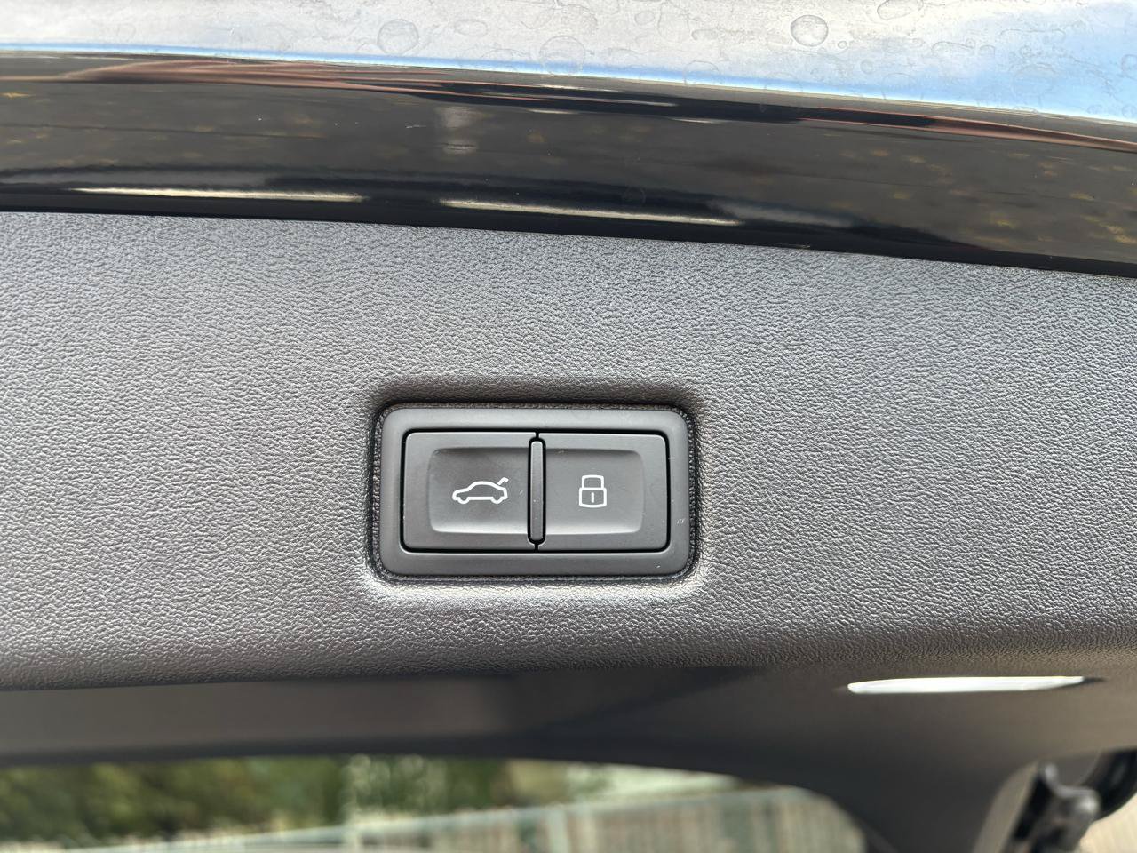 Used 2025 Audi Q5 Premium Plus w/ Premium Plus AWD/4WD image 19