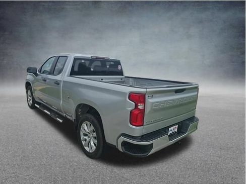 Used 2020 Chevrolet Silverado 1500 Custom w/ Custom Value Package RWD image 6
