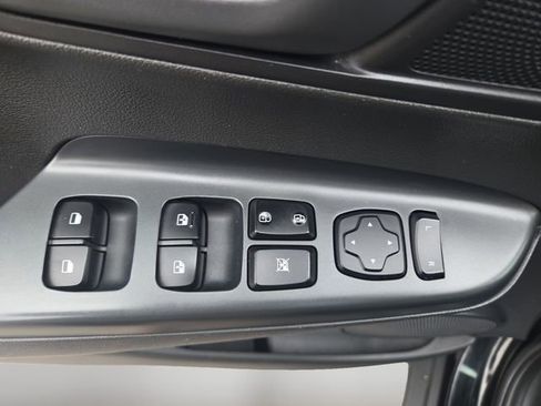 Used 2018 Hyundai Kona SEL image 17