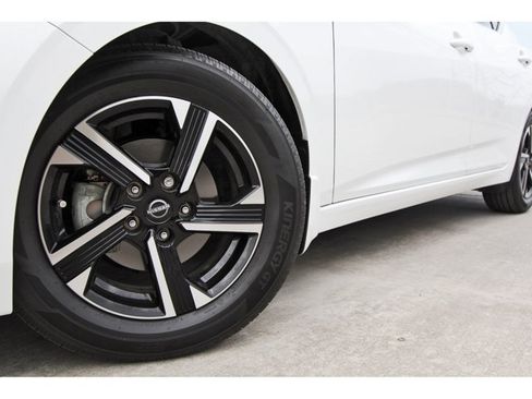 Used 2025 Nissan Sentra SV w/ All-Weather Package FWD image 29