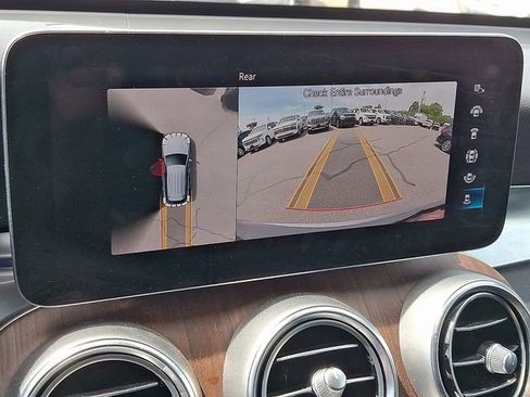 Used 2022 Mercedes-Benz GLC 300 4MATIC w/ Multimedia Package Lite image 19