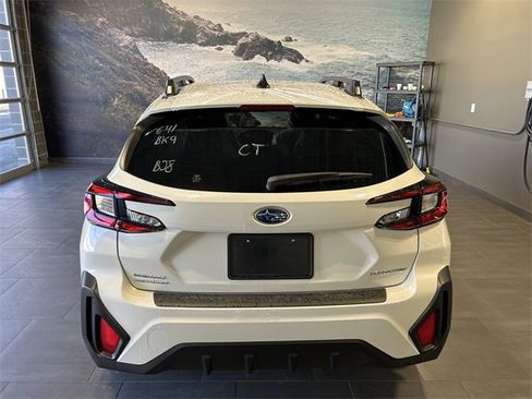 Used 2025 Subaru Crosstrek 2.0i Premium image 5
