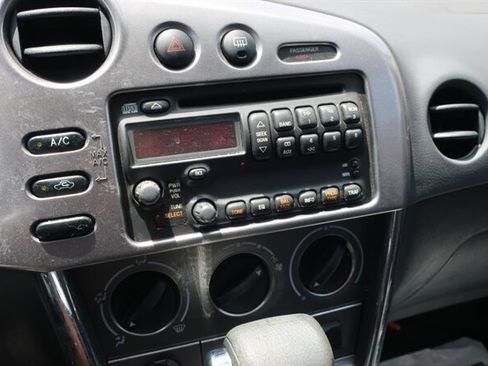 Used 2005 Pontiac Vibe w/ Power Group Value Package FWD image 12