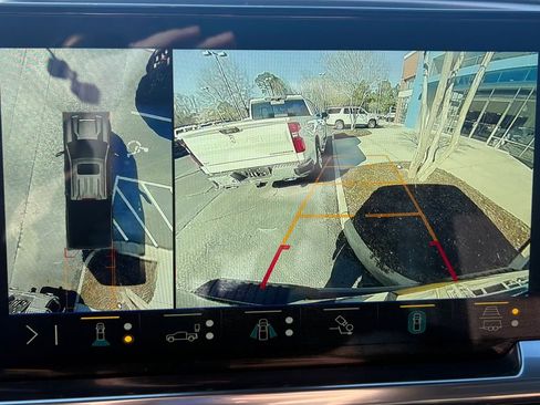 Used 2025 Chevrolet Silverado 2500 High Country w/ Technology Package image 10