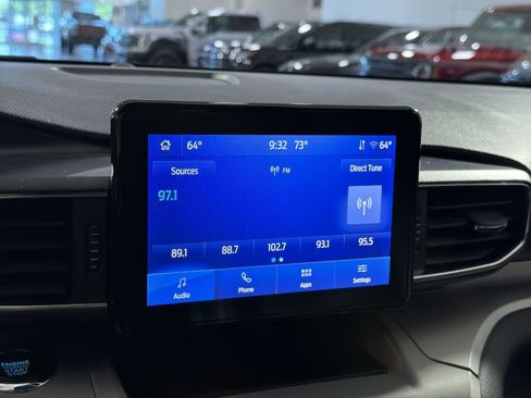 Used 2023 Ford Explorer XLT w/ Equipment Group 202A AWD/4WD image 37