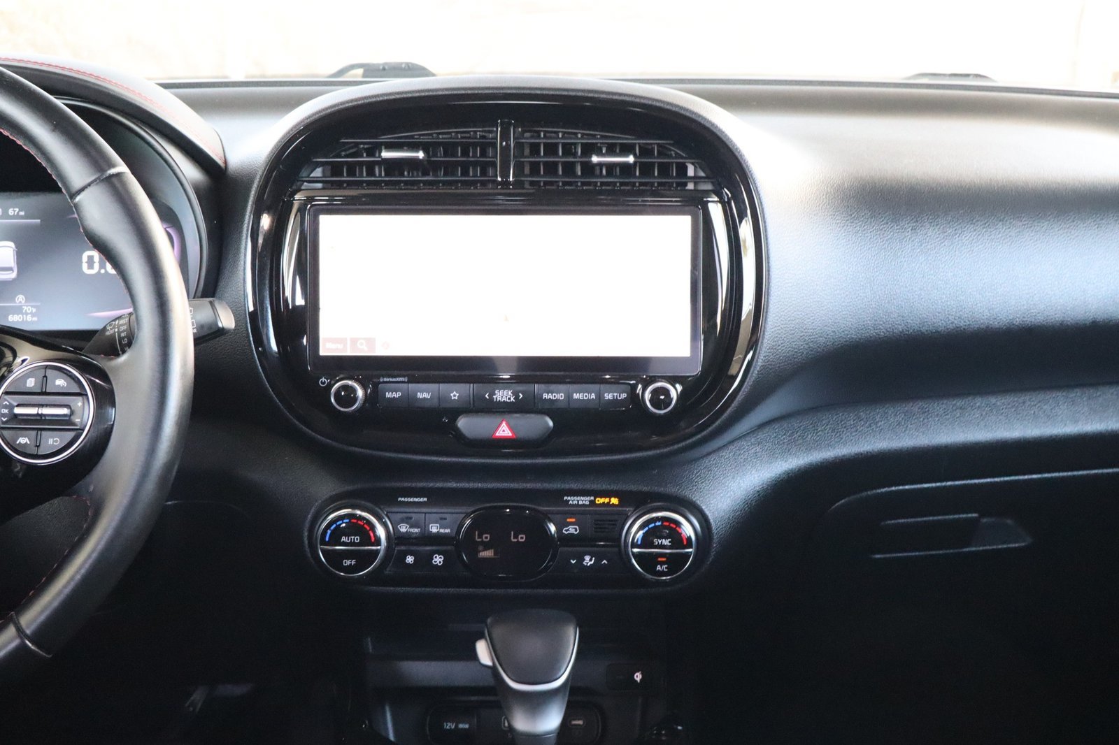 Used 2023 Kia Soul GT-Line FWD image 30