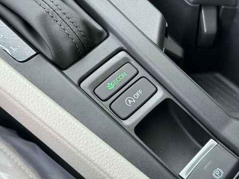 New 2025 Honda Accord SE image 23