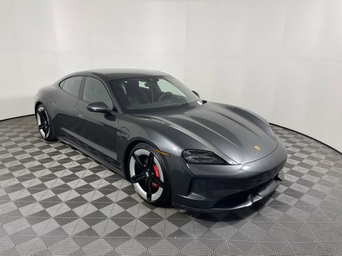 Used 2025 Porsche Taycan 4S AWD/4WD image 9
