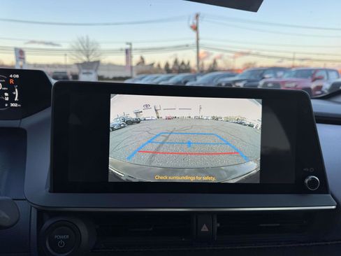 Certified 2024 Toyota Prius XLE image 29