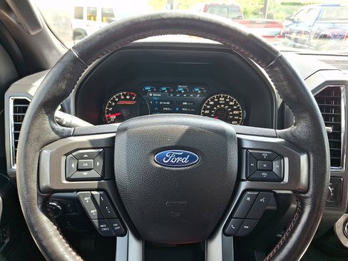 Used 2017 Ford F150 Lariat w/ Equipment Group 502A Luxury AWD/4WD image 20