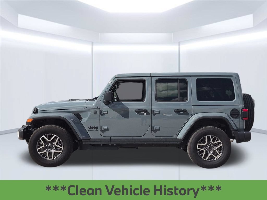 Used 2026 Jeep Wrangler Unlimited Sahara AWD/4WD image 2