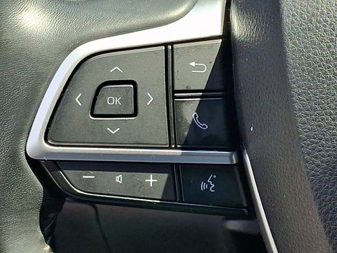 Certified 2023 Toyota Highlander XLE AWD/4WD image 23