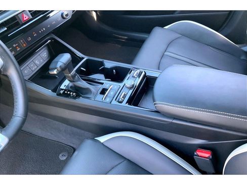 Used 2025 Kia K5 GT-Line w/ GT-Line Premium Package FWD image 16