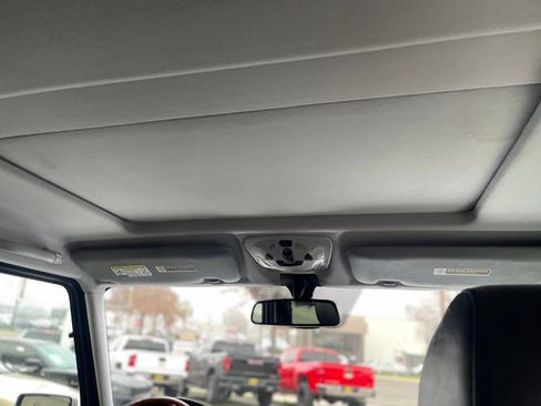 Used 2009 Mercedes-Benz G 550 image 16