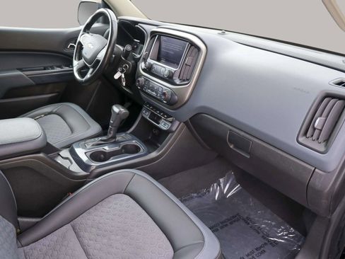 Used 2021 Chevrolet Colorado Z71 w/ Z71 Midnight Edition image 30