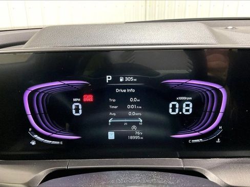 Used 2025 Kia Telluride S image 20