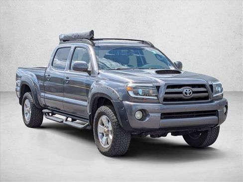 Used 2010 Toyota Tacoma PreRunner RWD image 3