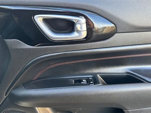 Used 2024 Jeep Compass Trailhawk image 23