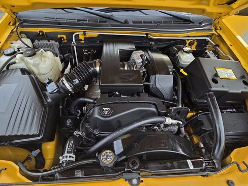 Used 2005 GMC Canyon SLE w/ Safe And Sound Package image 13