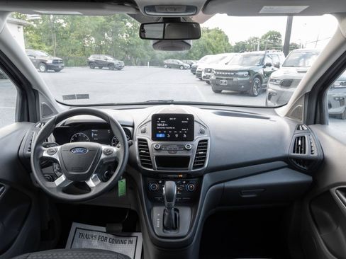 Used 2020 Ford Transit Connect XLT FWD image 2