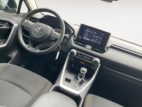 Used 2024 Toyota RAV4 LE AWD/4WD image 10