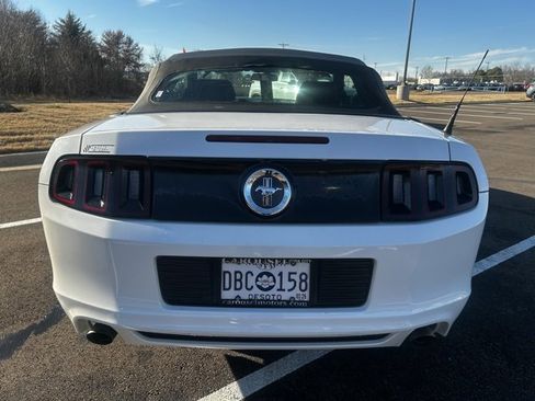 Used 2014 Ford Mustang Convertible image 5