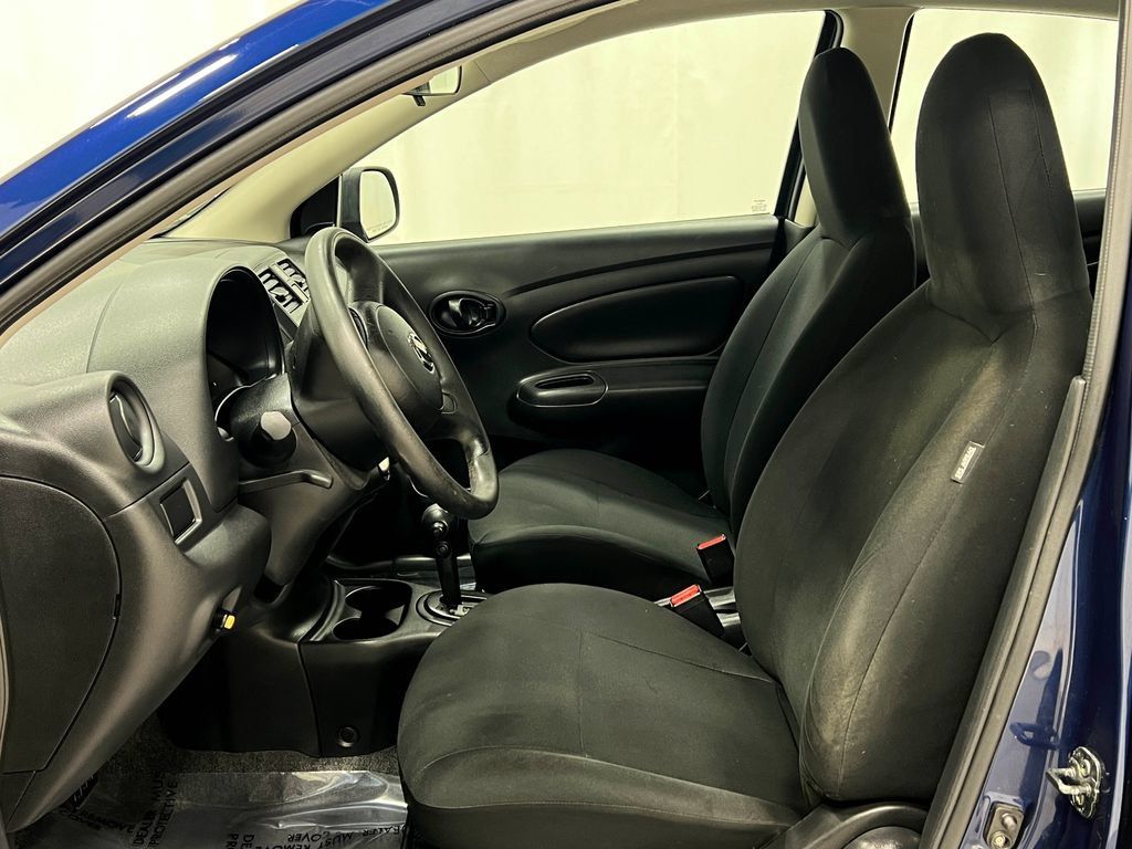 Used 2014 Nissan Versa S FWD image 11