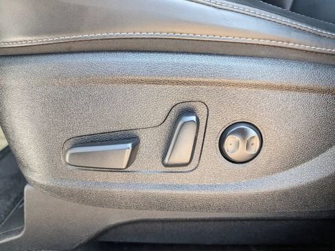 Used 2024 Kia Telluride S w/ S Sunroof Package FWD image 25