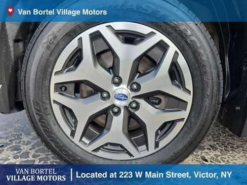 Used 2021 Subaru Forester Premium AWD/4WD image 30