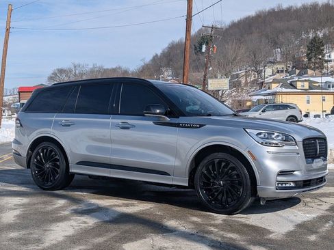 Used 2023 Lincoln Aviator Black Label w/ Jet Package image 5