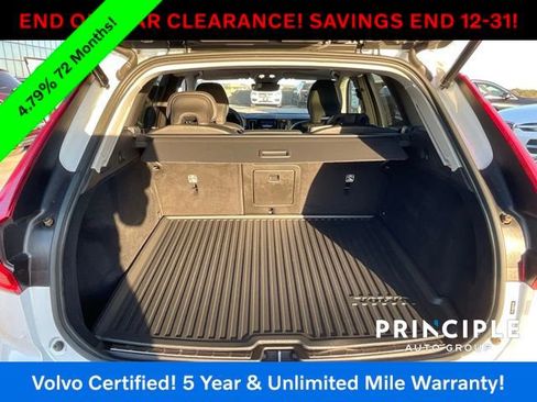 Certified 2023 Volvo XC60 B5 Plus w/ Protection Package Premier image 28