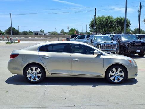 Used 2011 Buick LaCrosse CXL FWD image 2