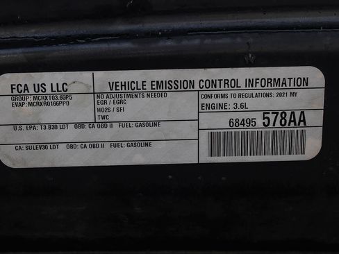 Used 2021 Jeep Gladiator Sport AWD/4WD image 26