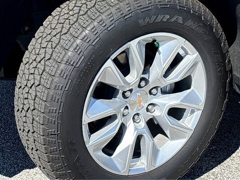 Used 2026 Chevrolet Silverado 1500 Custom image 18